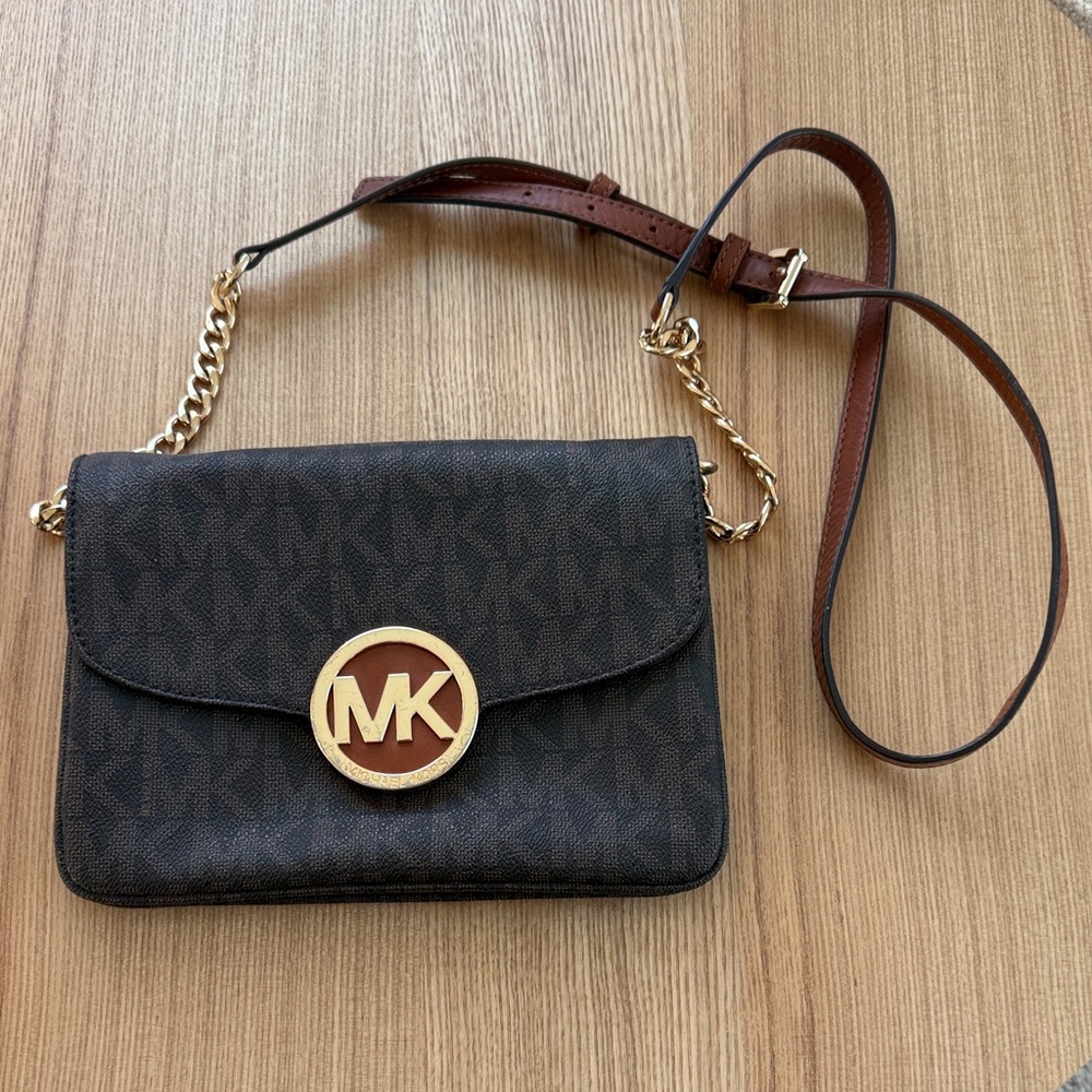Michael Kors Black and Brown Crossbody Bag with Gold Accents